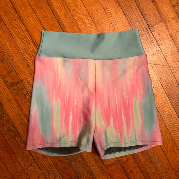 Sugarlulu rainbow shorts - Picture 2 of 3